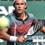 10 Conseils pour s&rsquo;améliorer au Pickleball : devenez un pro du terrain !