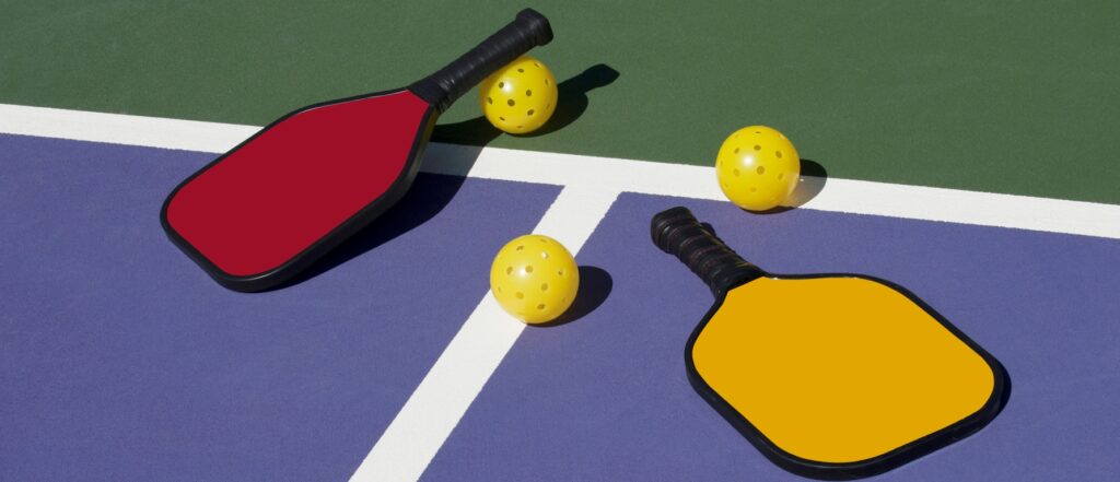 Comment bien choisir ma raquette de pickleball pour optimiser mes performances ?