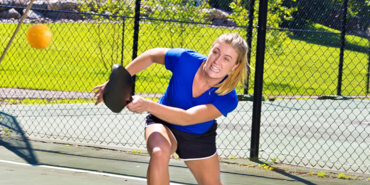 Découvrez comment améliorer votre précision au pickleball (Guide pratique)